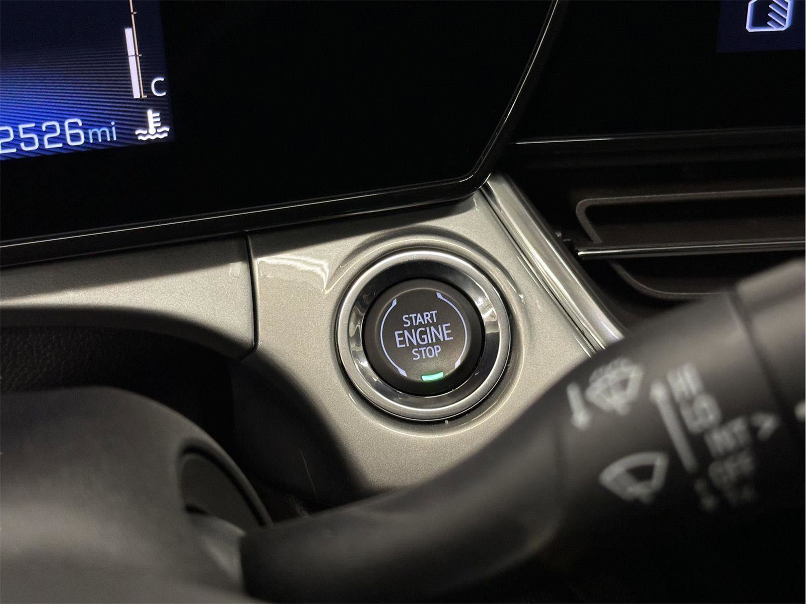 Certified 2024 Chevrolet Trax LT w/ Driver Confidence Package image 17