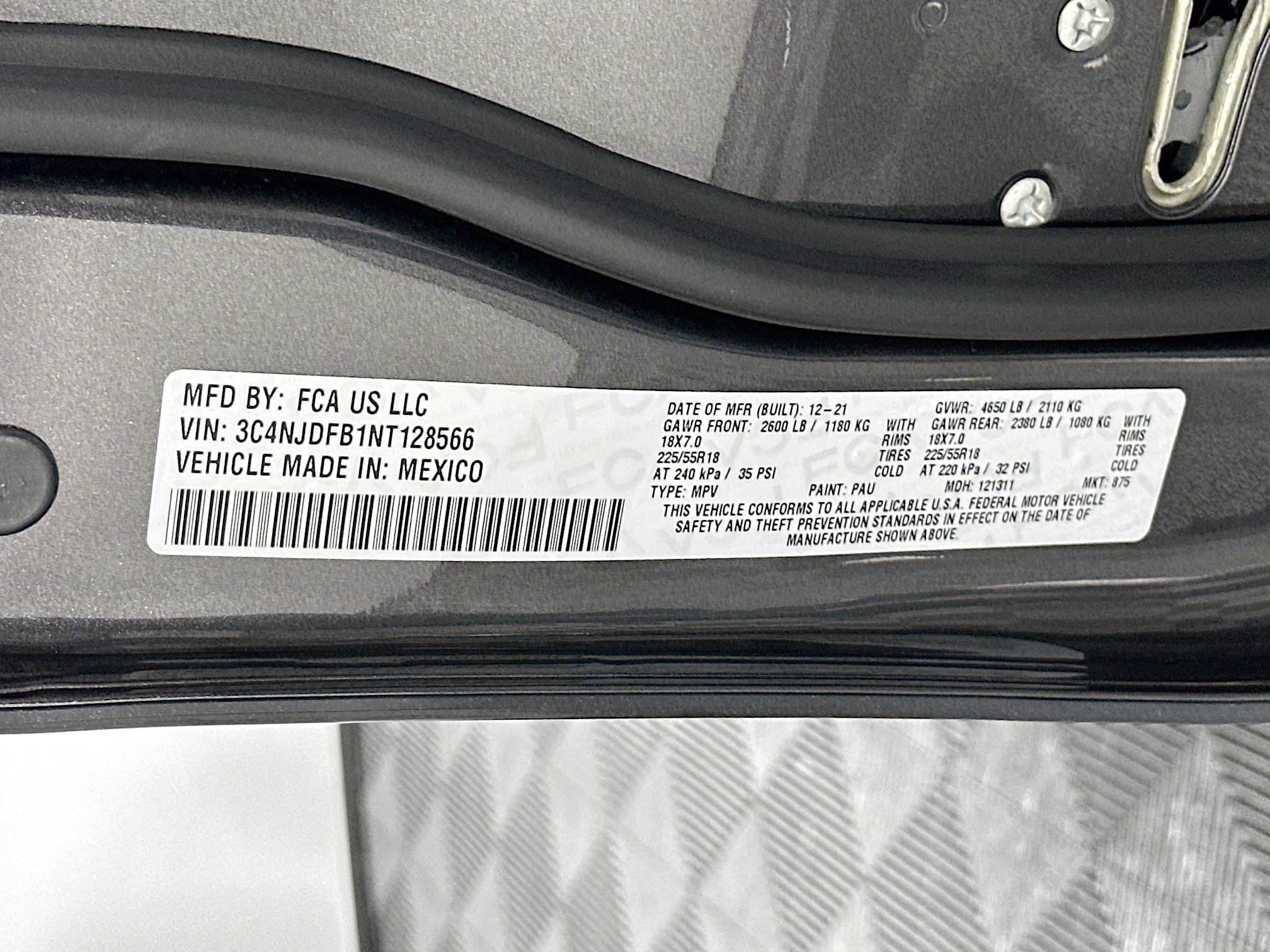 Used 2022 Jeep Compass Latitude image 12