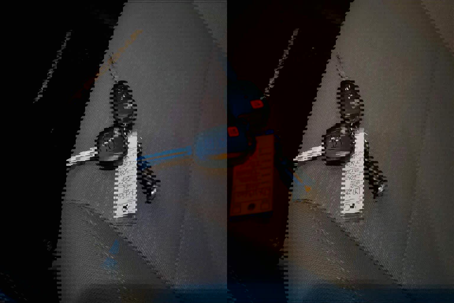 Used 2018 Toyota Tacoma SR image 13