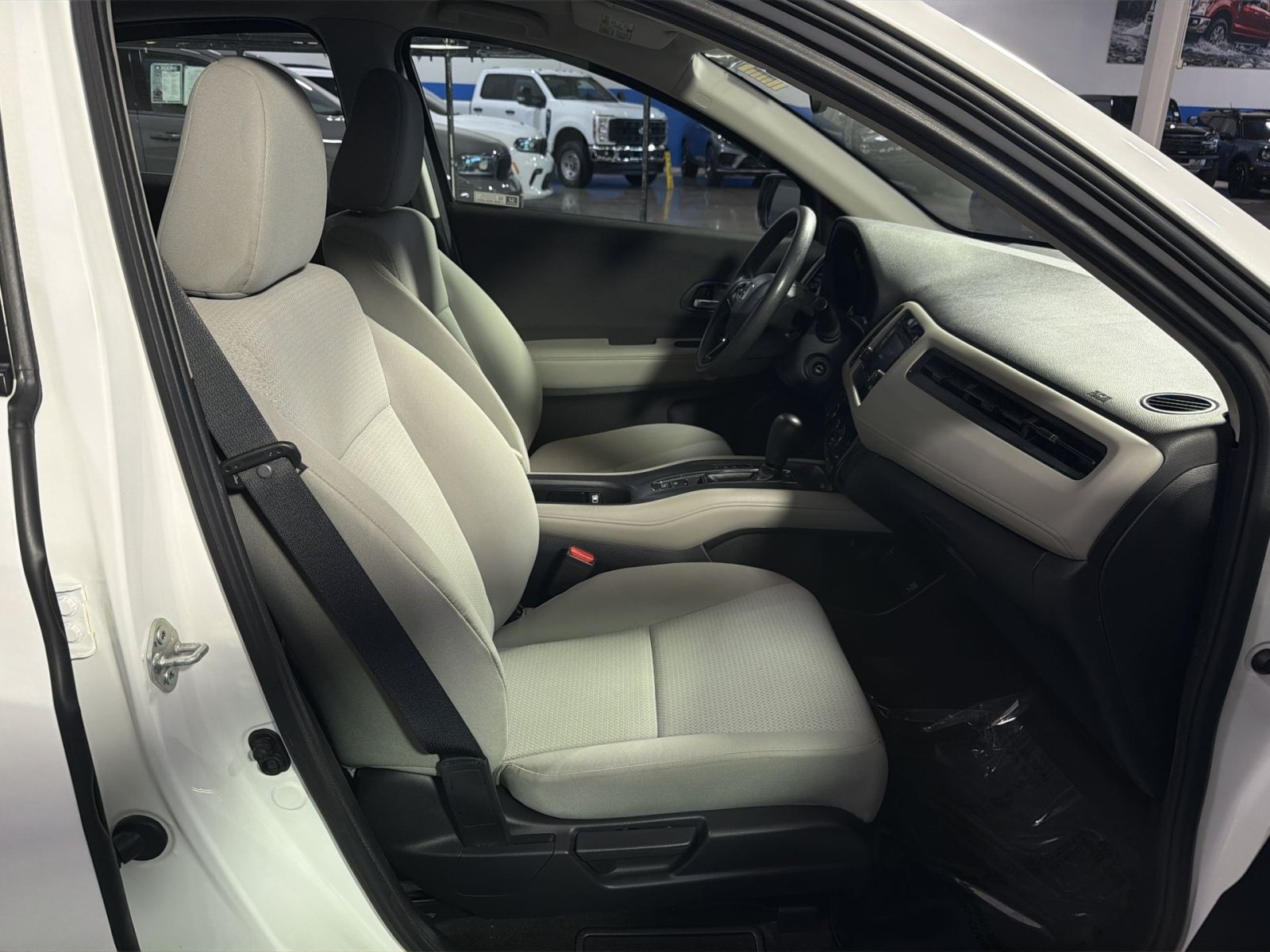 Used 2022 Honda HR-V LX image 23