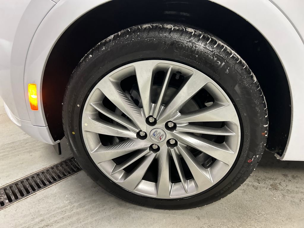 New 2026 Buick Envision Avenir image 9