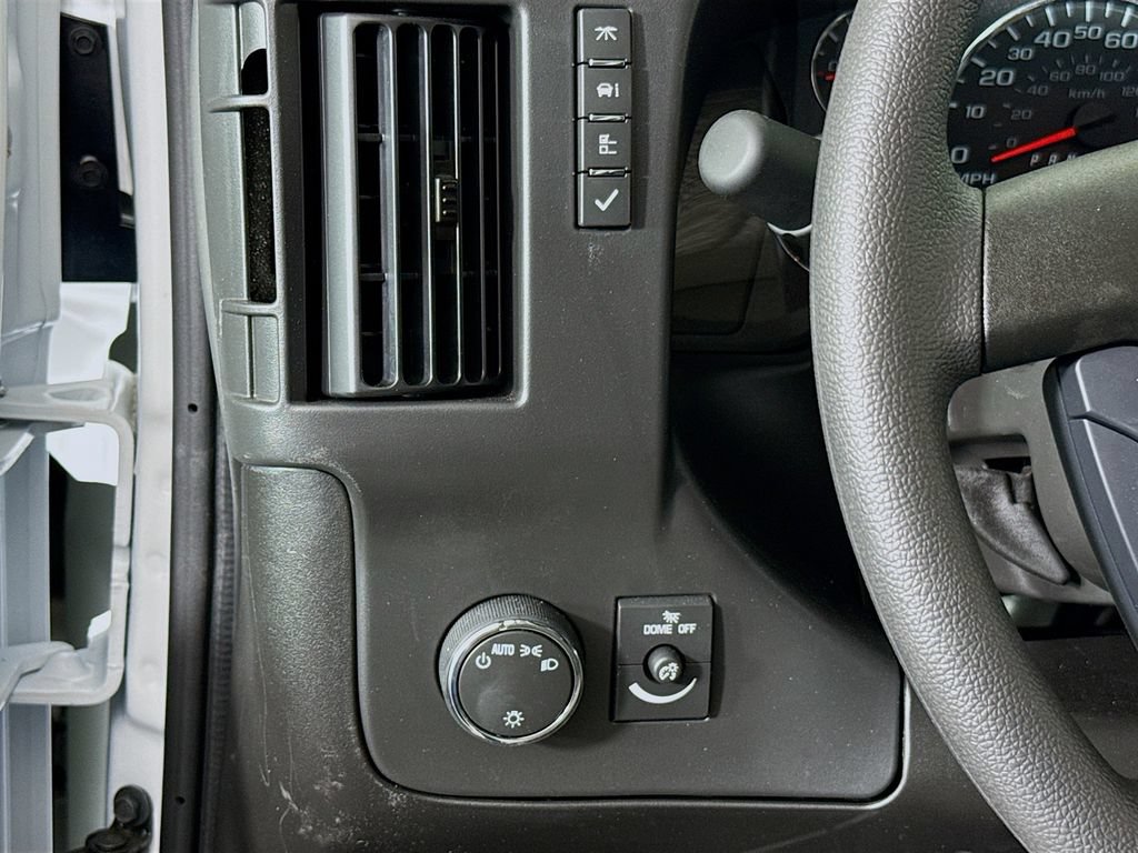 New 2026 Chevrolet Express 2500 w/ Driver Convenience Package RWD image 10