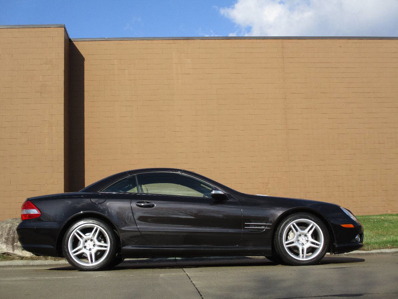 Used 2007 Mercedes-Benz SL 550 image 9