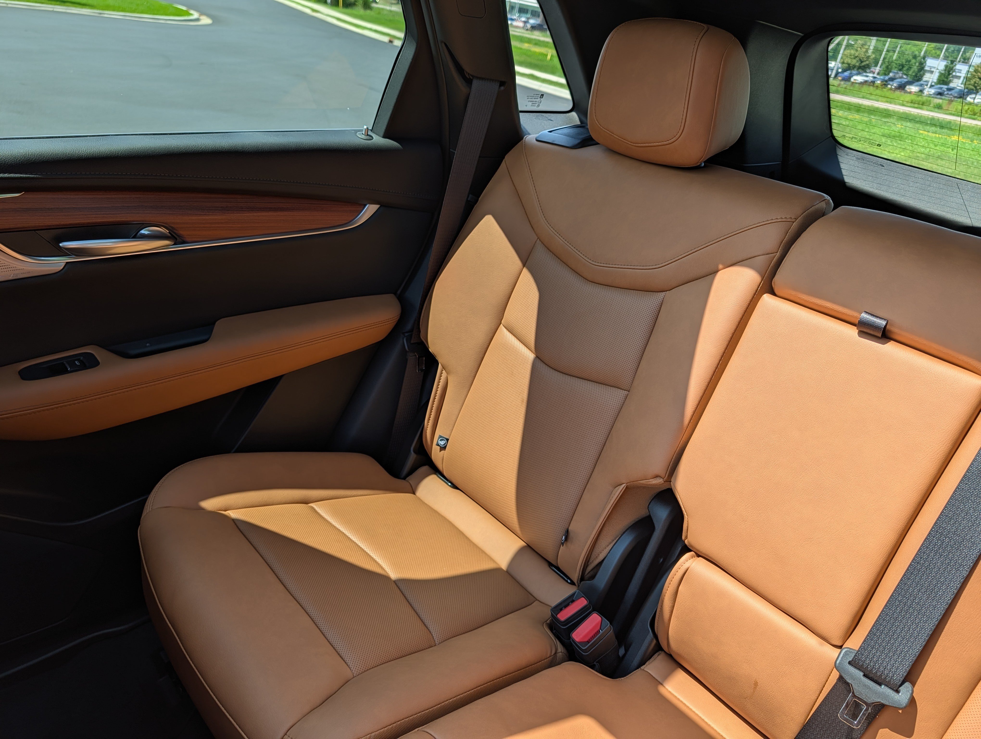 New 2026 Cadillac XT5 Premium Luxury w/ LPO, Floor Liner Package AWD/4WD image 14