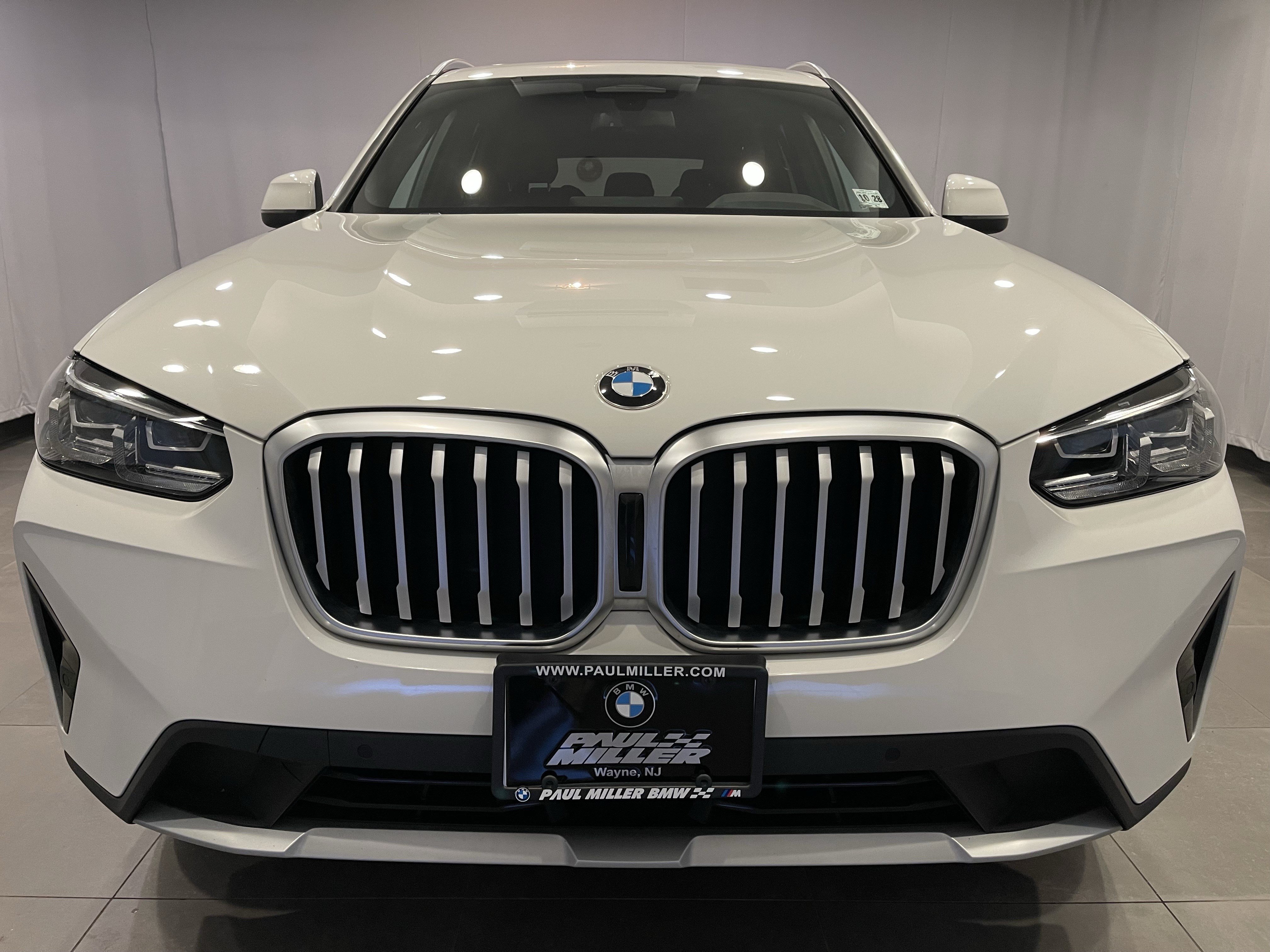 Certified 2024 BMW X3 xDrive30i w/ Premium Package AWD/4WD image 2