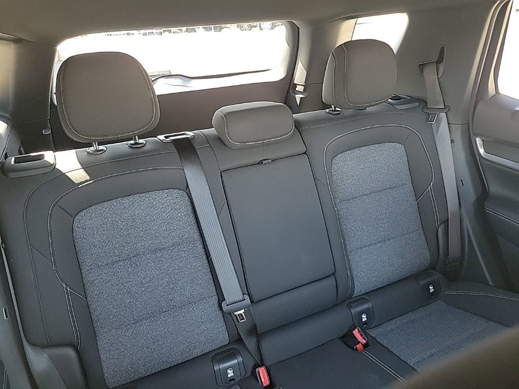 Used 2025 GMC Terrain Elevation w/ Technology Package II image 44