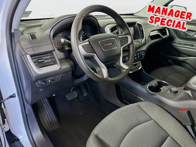 Used 2024 GMC Terrain SLE image 10
