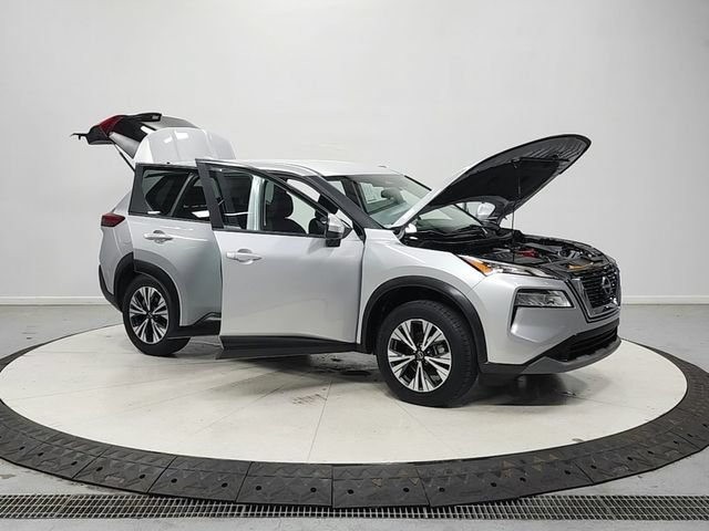 Used 2023 Nissan Rogue SV FWD image 10