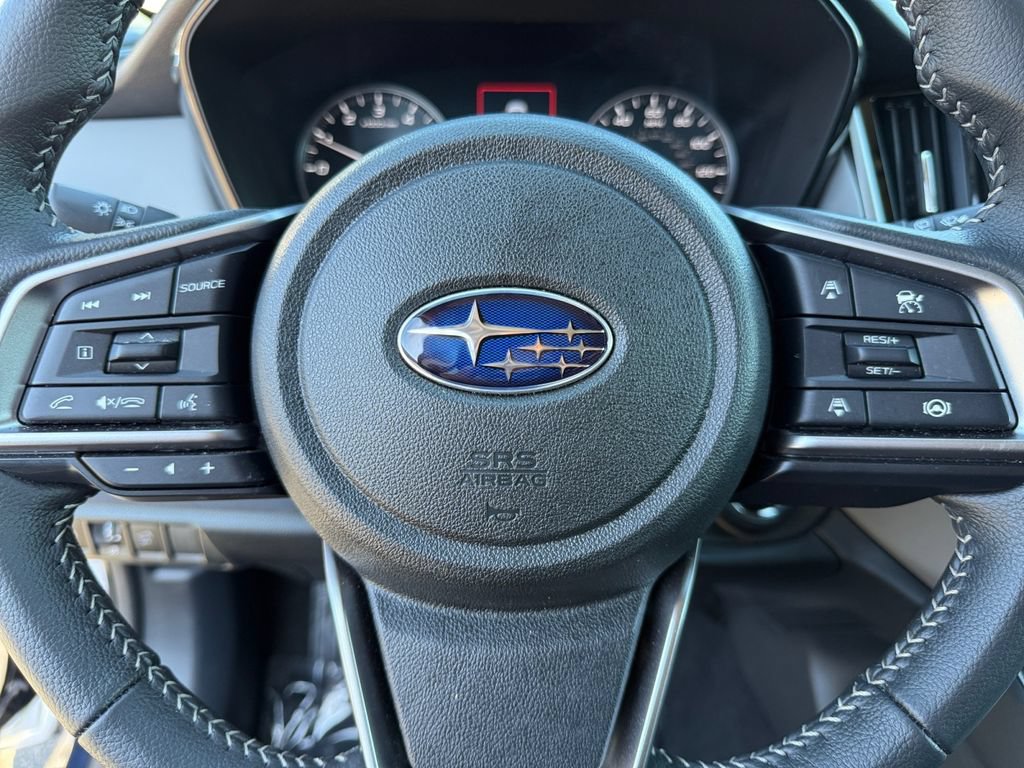 Used 2025 Subaru Outback Premium AWD/4WD image 20