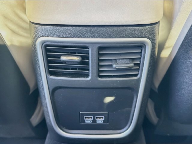 Used 2023 Chrysler 300 Touring L w/ Popular Equipment Group RWD image 28