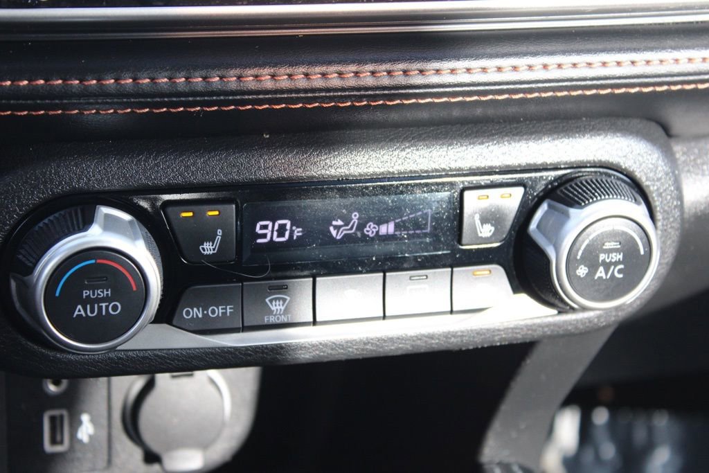 Used 2019 Nissan Kicks SR w/ SR Premium Package image 34