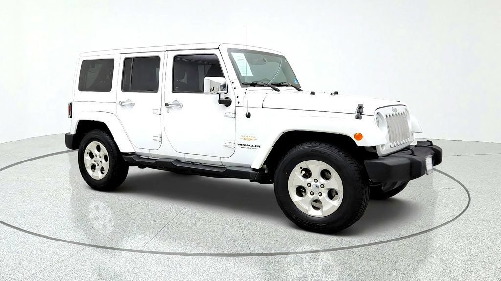 Used 2015 Jeep Wrangler Unlimited Sahara w/ Dual Top Group AWD/4WD image 3