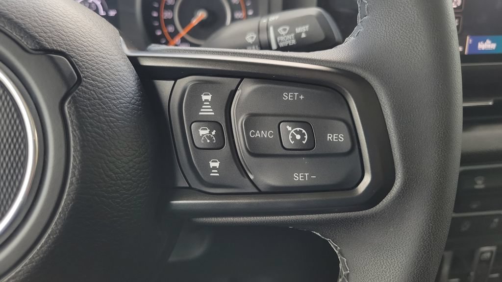 Used 2026 Jeep Gladiator Sport AWD/4WD image 21