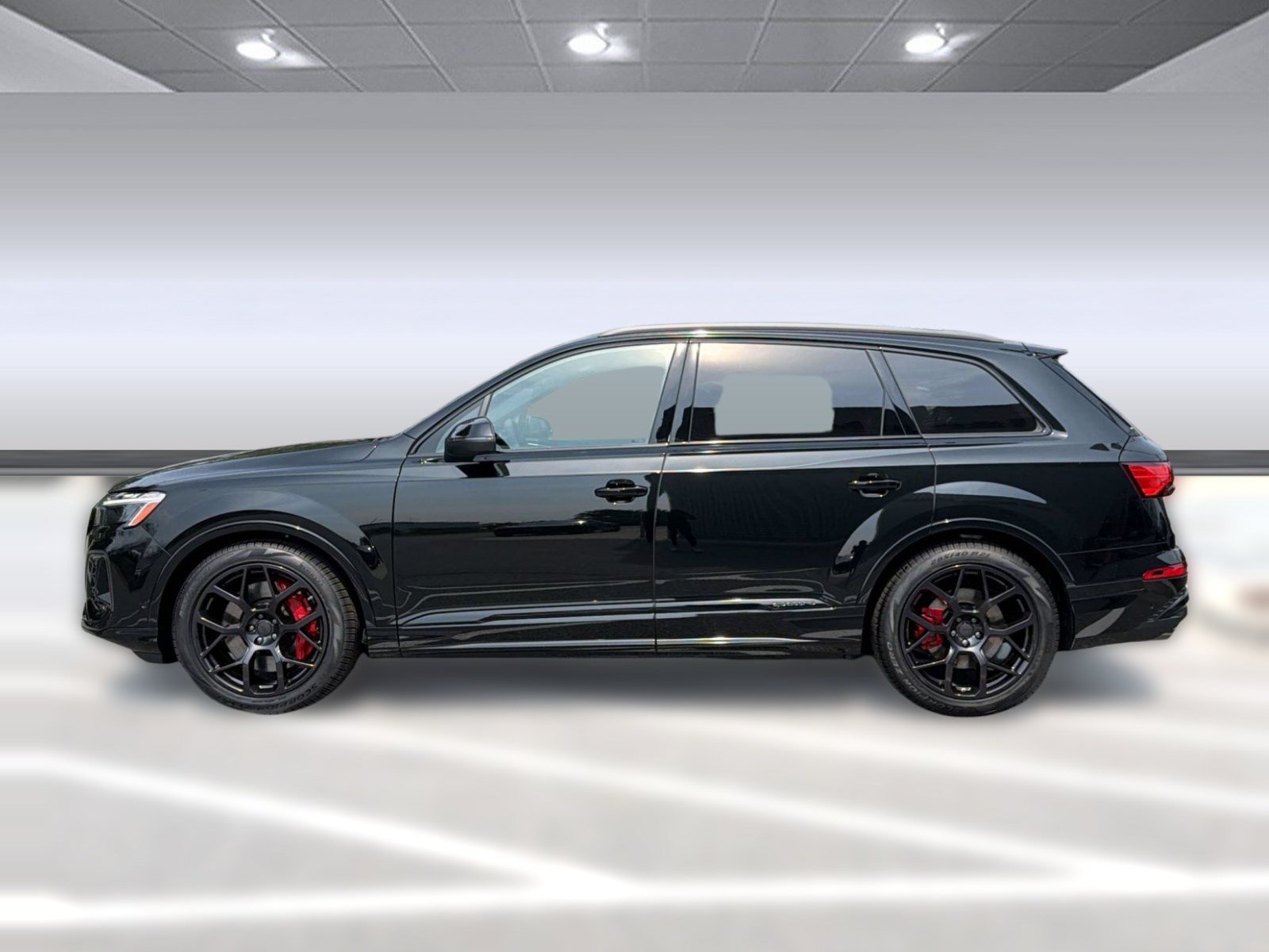 New 2026 Audi SQ7 Premium Plus AWD/4WD image 2