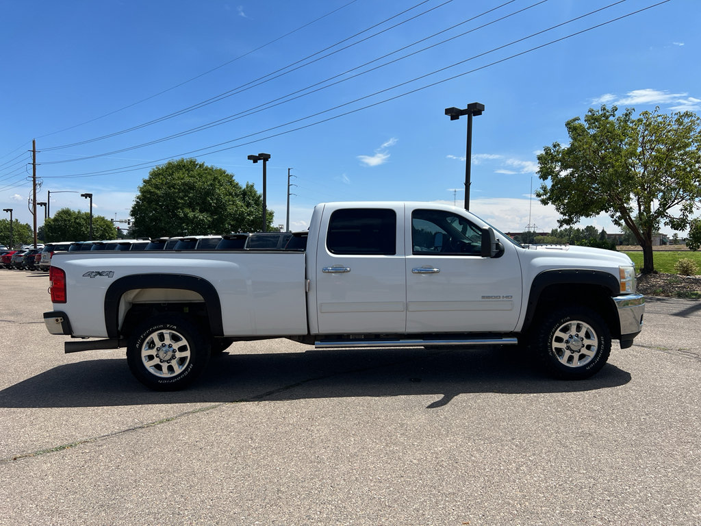 Used 2014 Chevrolet Silverado 3500 LT w/ Interior Plus Package AWD/4WD image 10