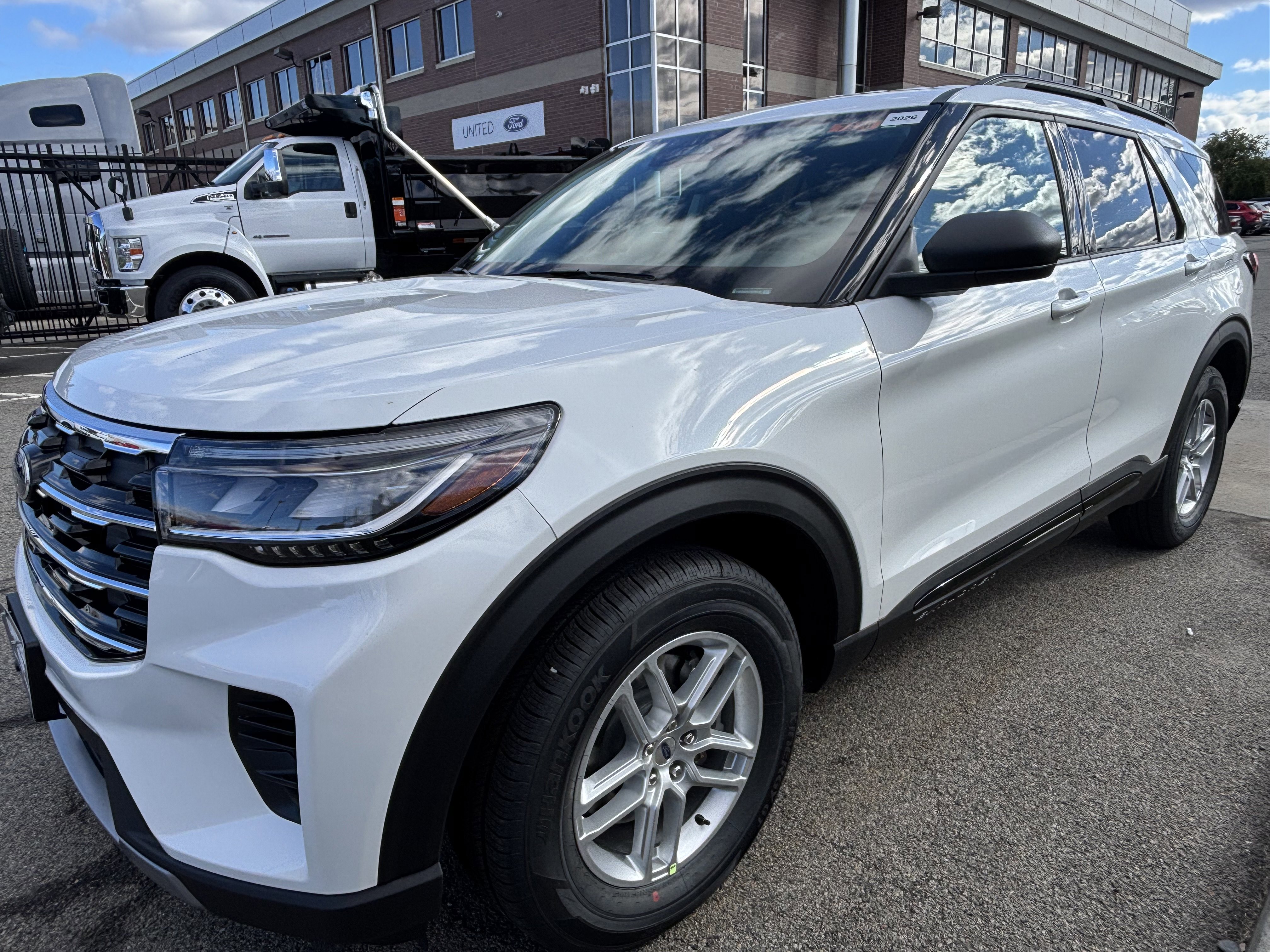 New 2026 Ford Explorer Active image 3