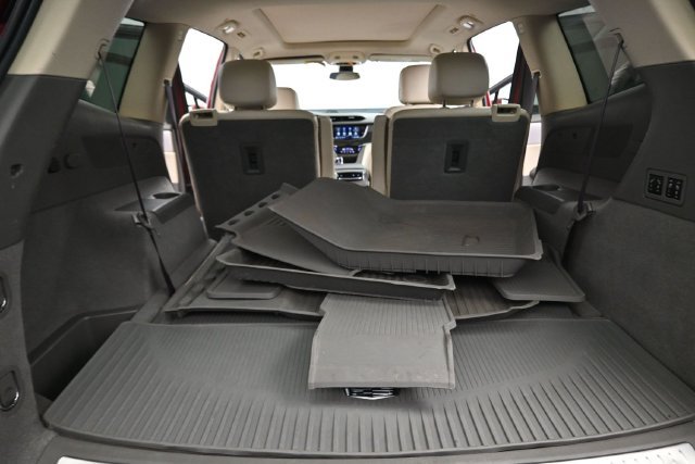 Used 2020 Cadillac XT6 Premium Luxury FWD image 19
