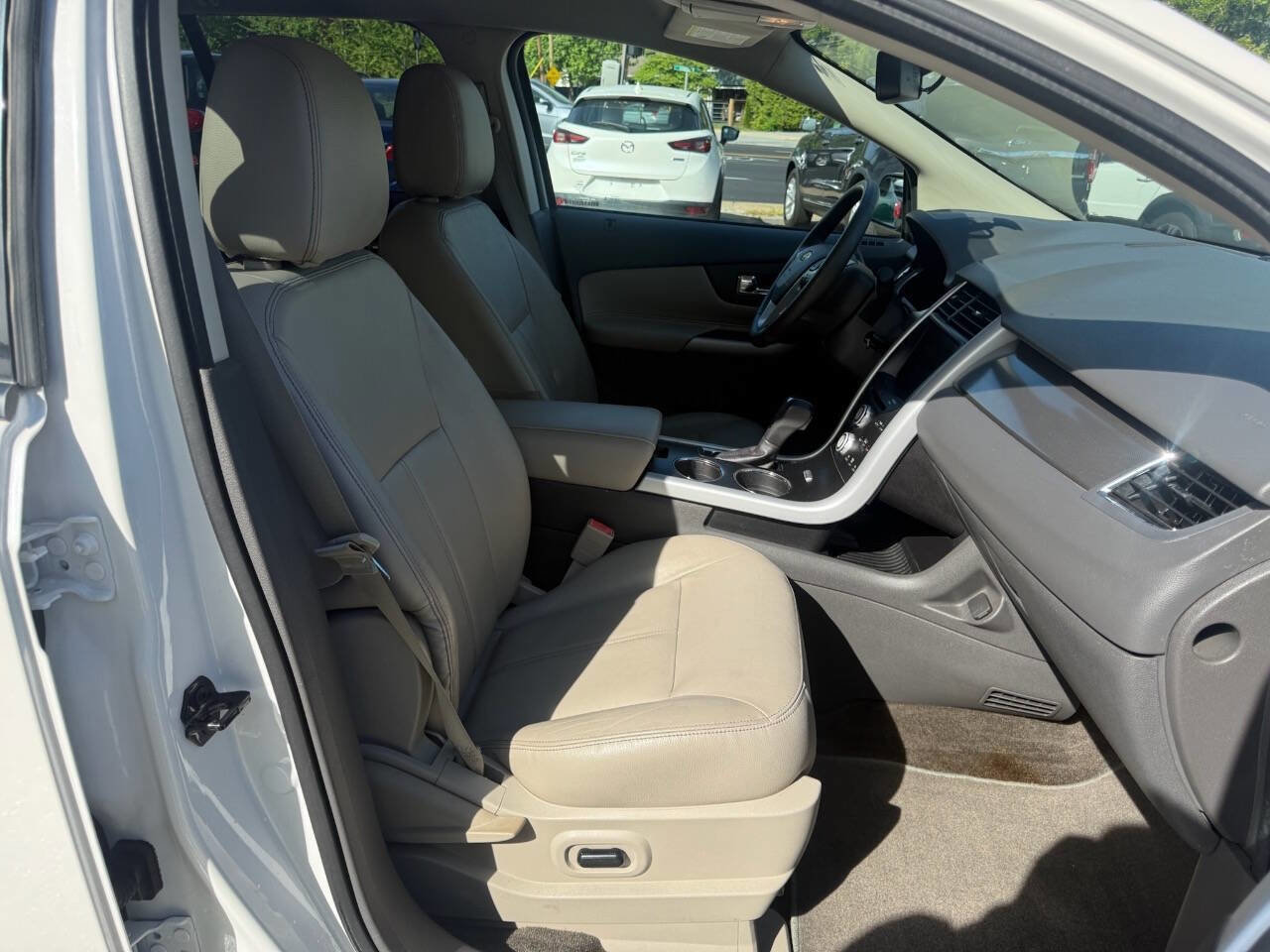 Used 2014 Ford Edge SEL w/ Equipment Group 205A FWD image 3