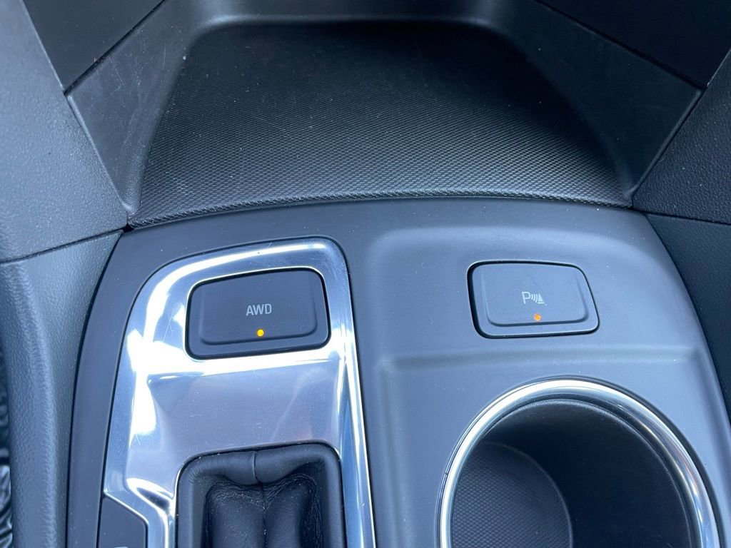 Used 2024 Chevrolet Equinox LT AWD/4WD image 14