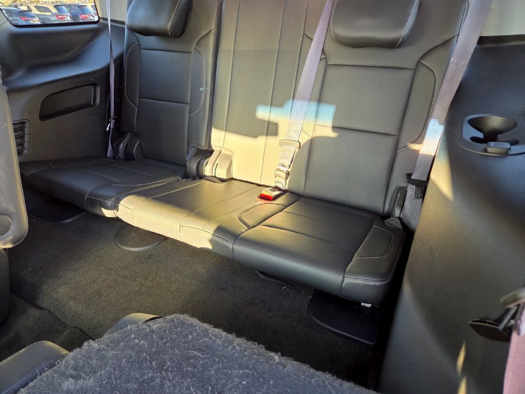 Used 2017 Chevrolet Tahoe Premier RWD image 16