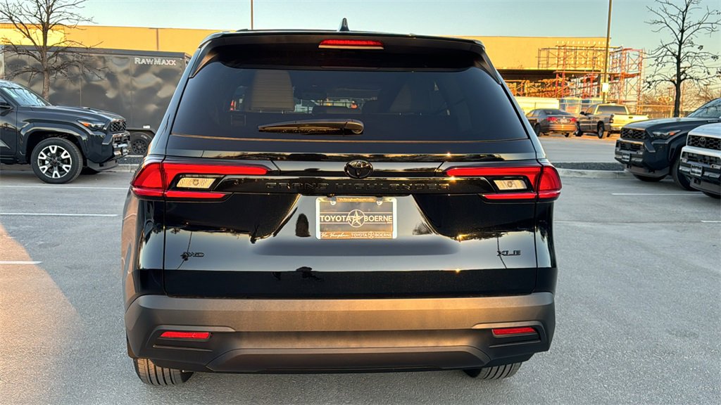 New 2026 Toyota Grand Highlander XLE image 7