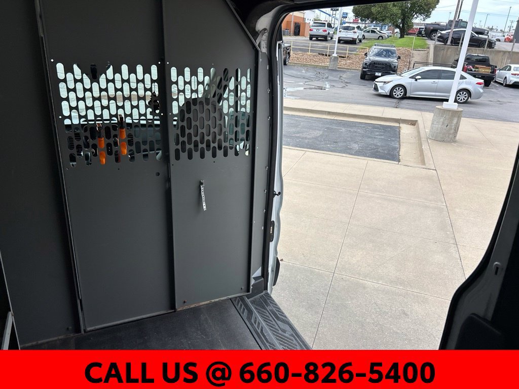 Used 2025 Ford Transit 250 148 Medium Roof Extended AWD w/ Load Area Protection Package image 9