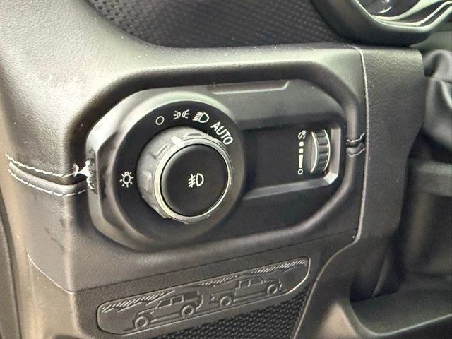 New 2025 Jeep Wrangler Unlimited Rubicon w/ Steel Bumper Group image 14