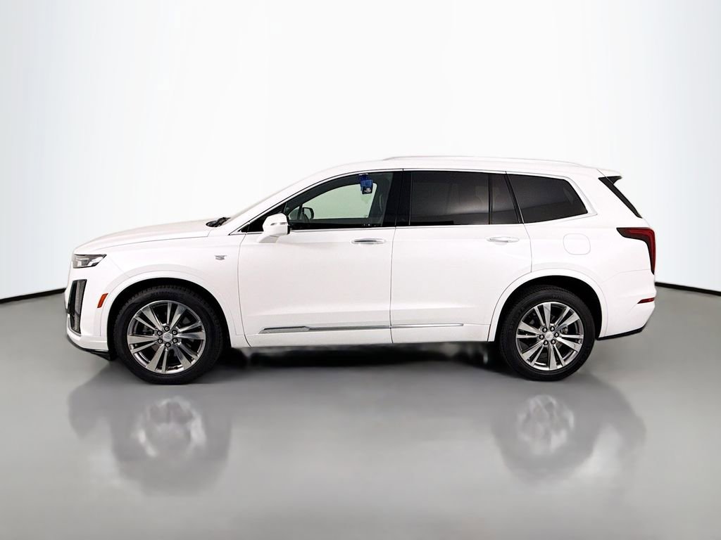 Used 2023 Cadillac XT6 Premium Luxury image 4