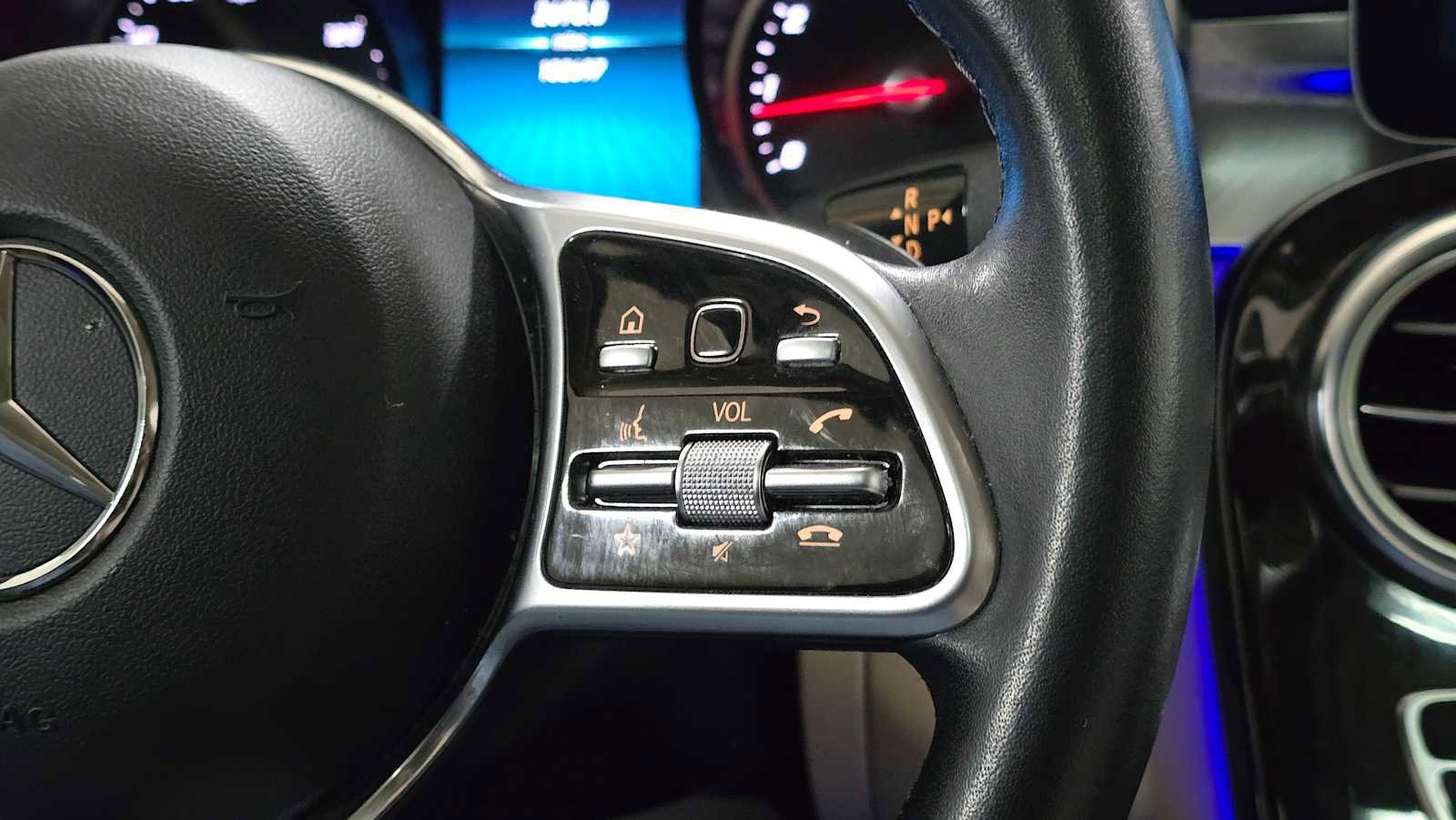 Used 2020 Mercedes-Benz GLC 300 4MATIC image 27