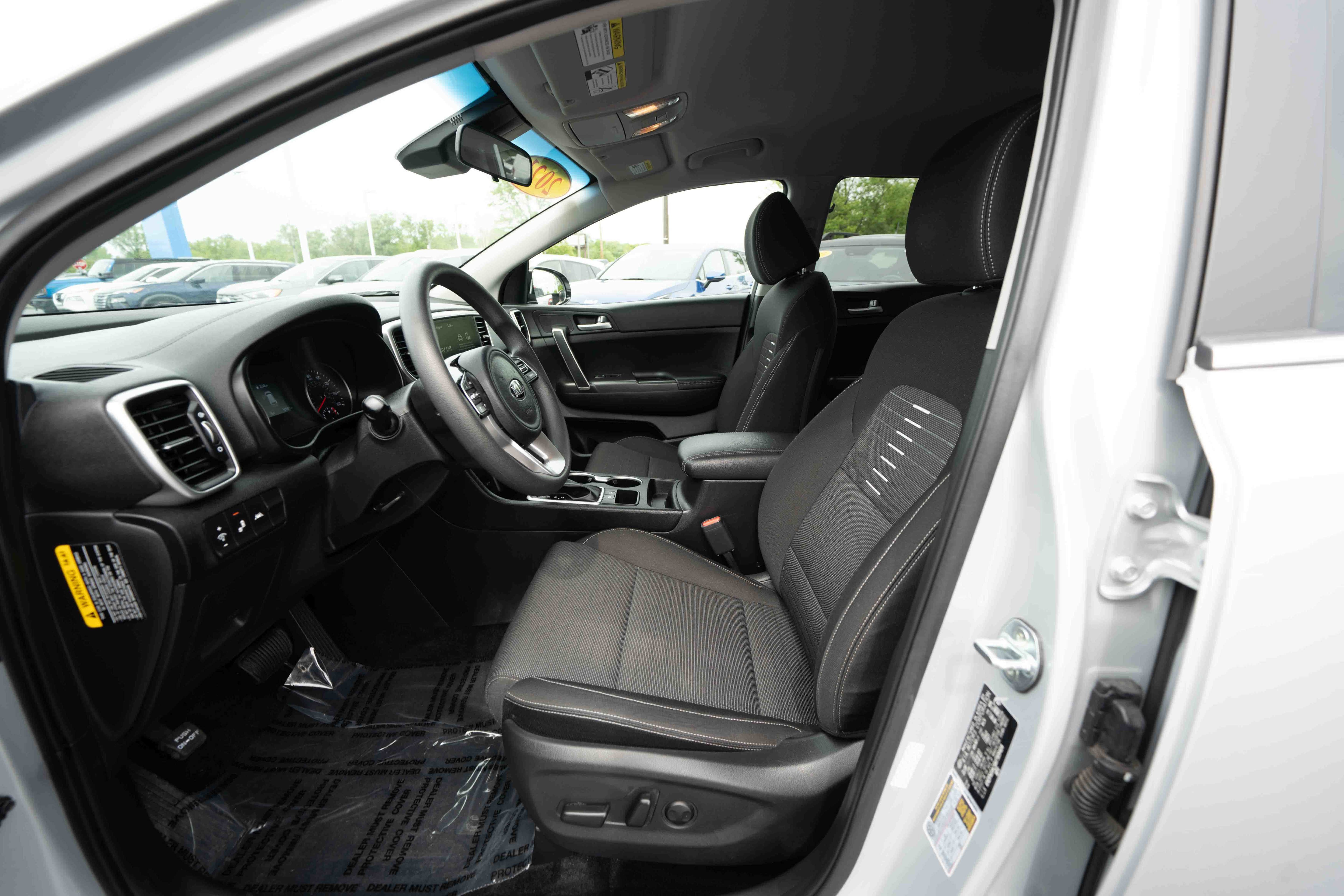 Used 2021 Kia Sportage LX w/ LX Fwd Popular Package image 9