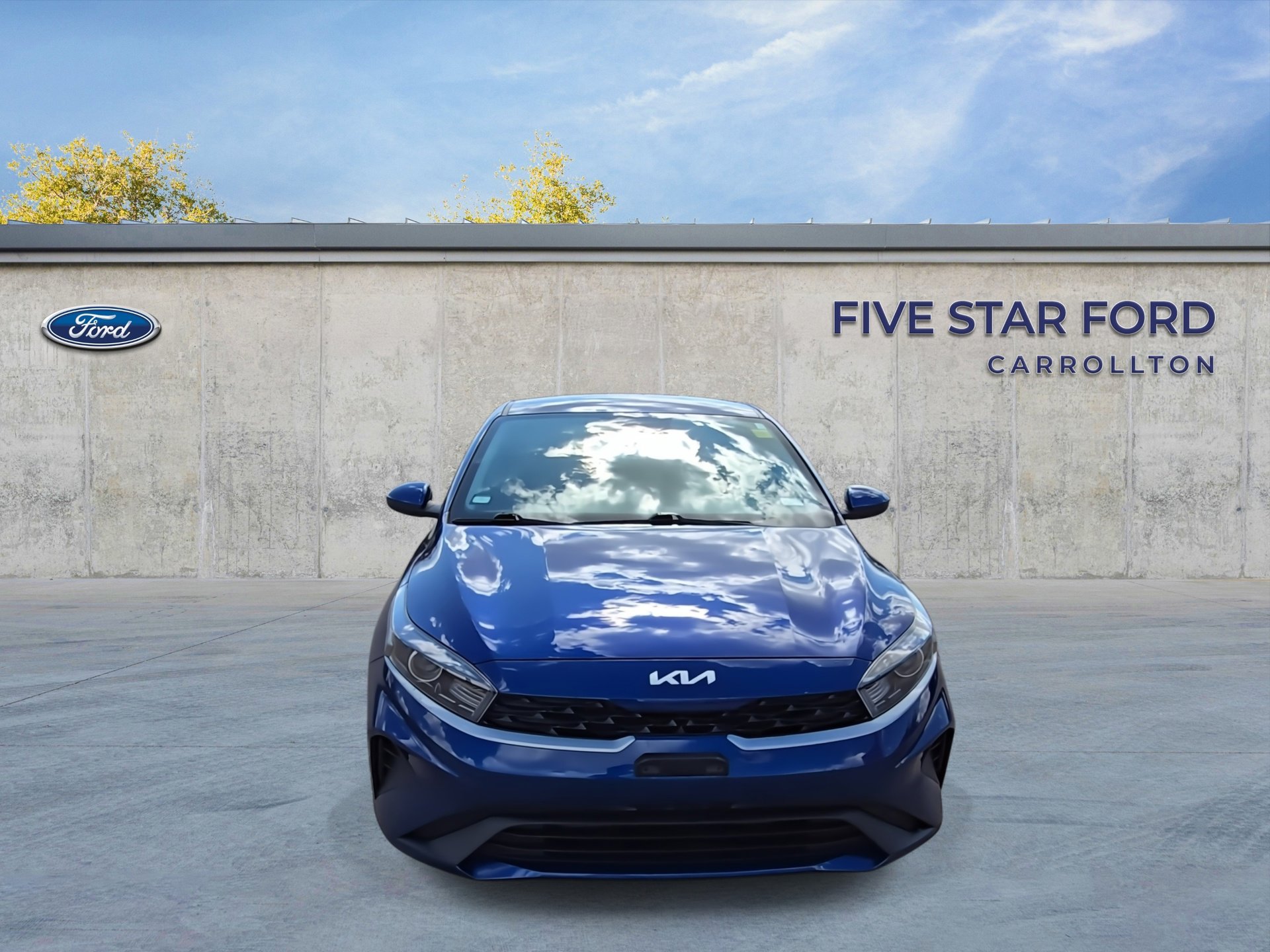 Used 2023 Kia Forte LXS image 3