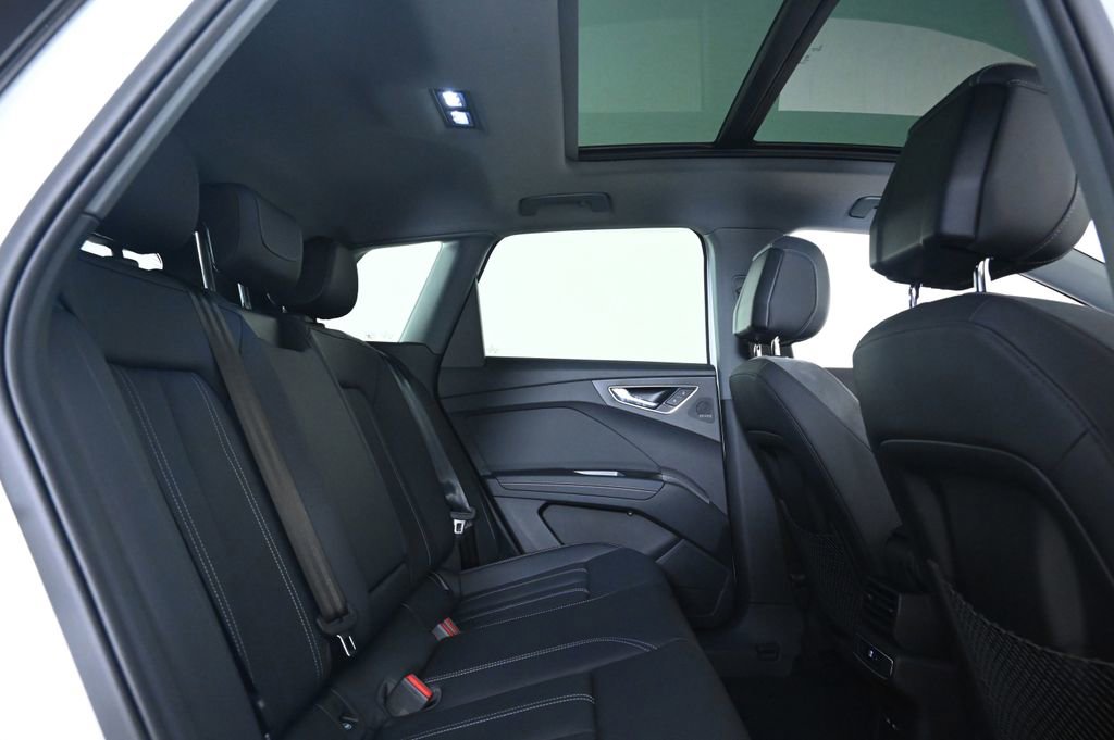 New 2026 Audi Q4 e-tron Premium Plus image 16