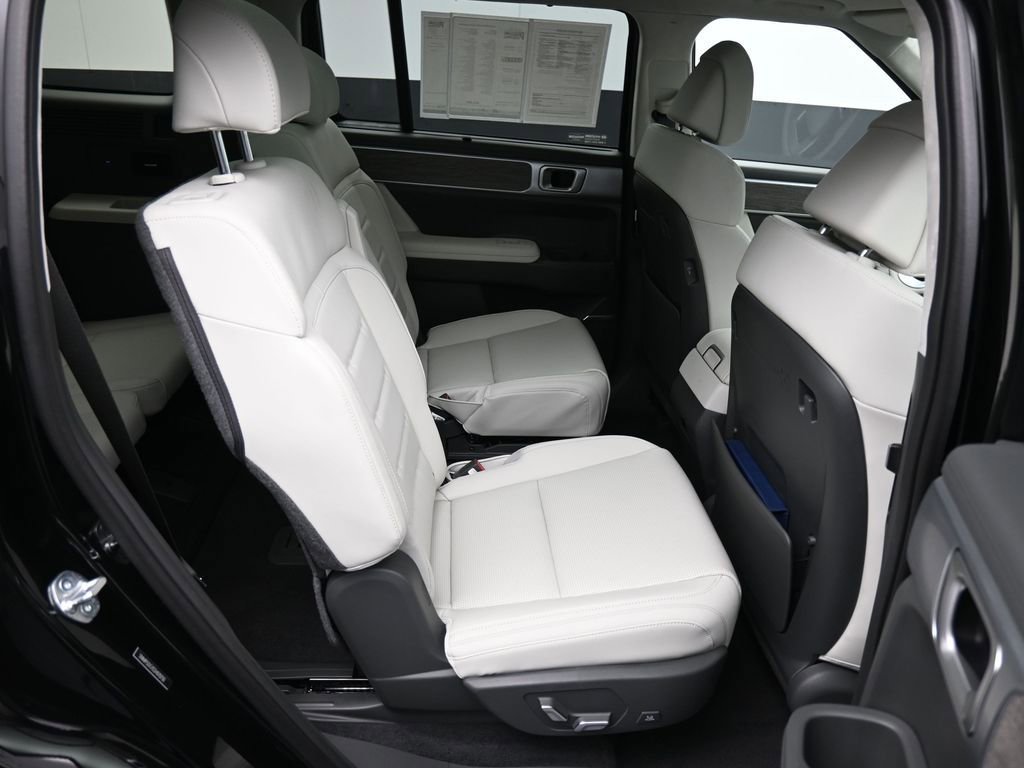 Used 2025 Hyundai Santa Fe Calligraphy AWD/4WD image 27