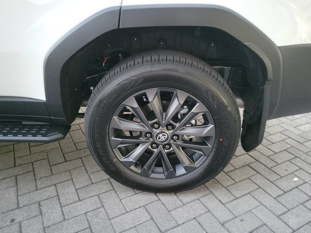 New 2027 Toyota Land Cruiser w/ Premium Package AWD/4WD image 5