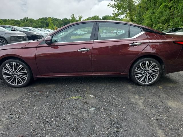 Used 2023 Nissan Altima 2.5 SL AWD/4WD image 5