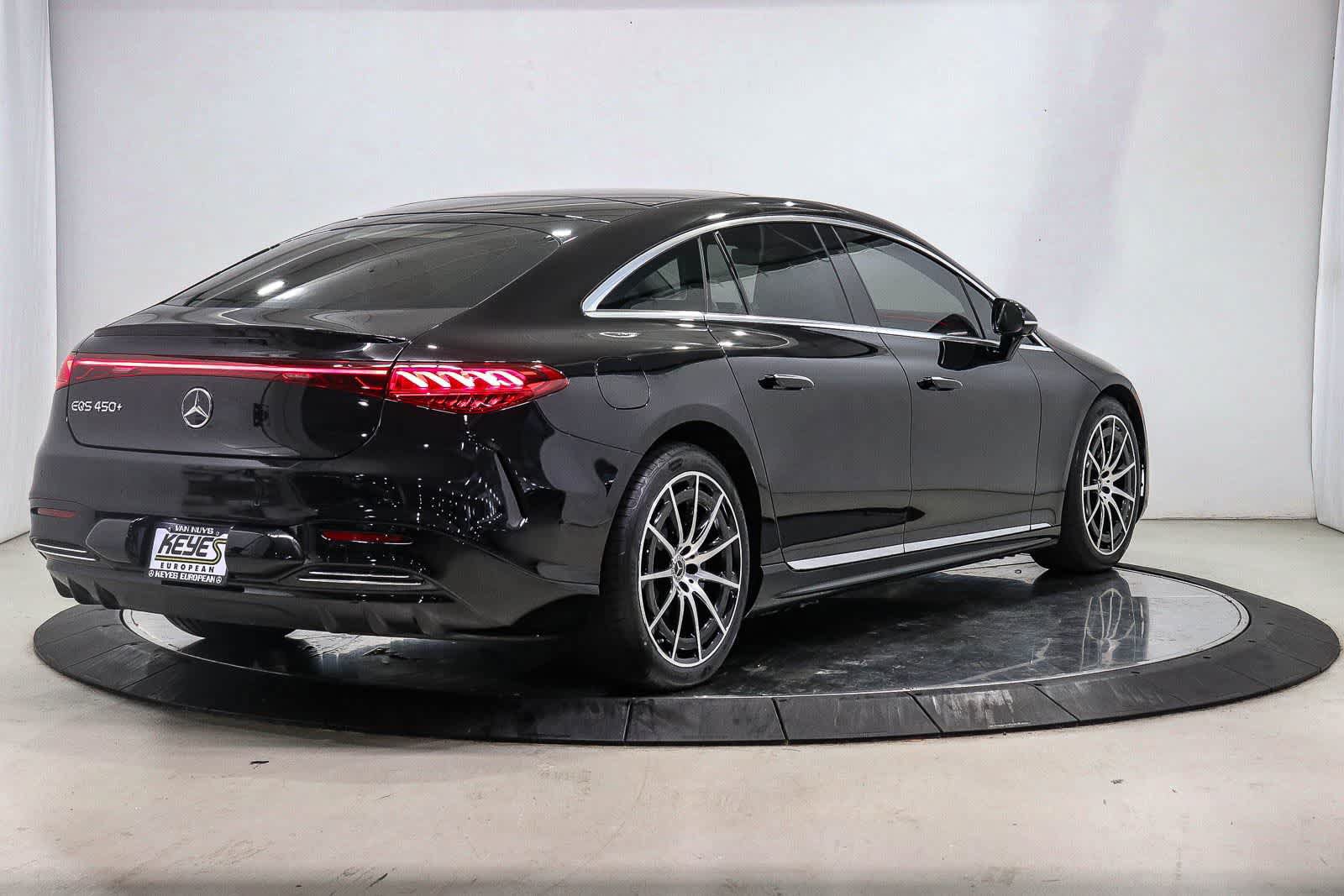 Used 2023 Mercedes-Benz EQS 450+ Sedan image 4