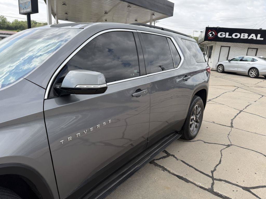 Used 2020 Chevrolet Traverse LT w/ Driver Confidence II Package AWD/4WD image 21