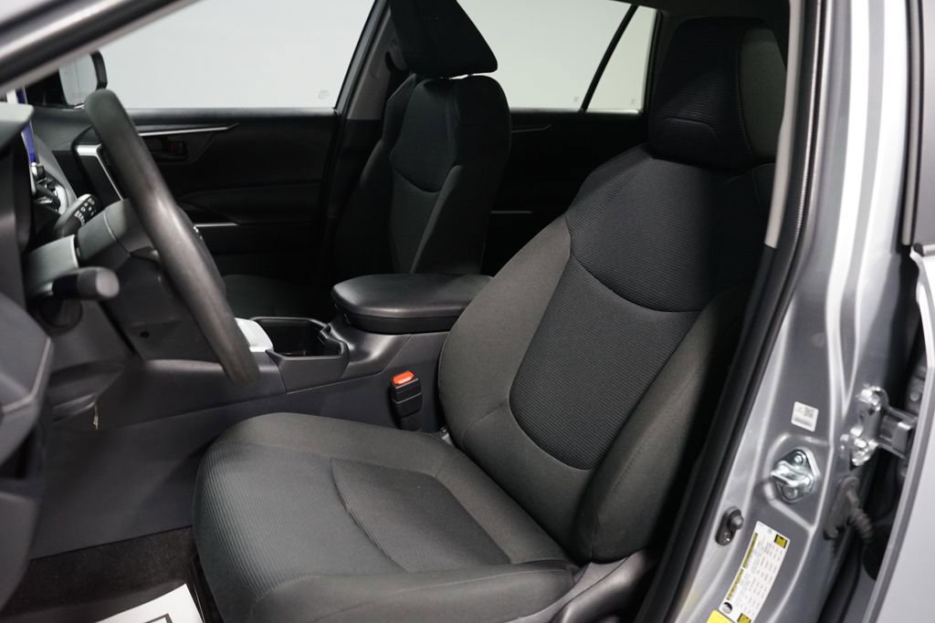 Used 2025 Toyota RAV4 LE image 26