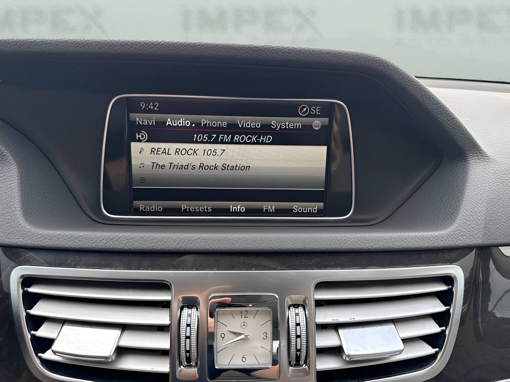Used 2014 Mercedes-Benz E 250 BlueTEC Sedan image 21