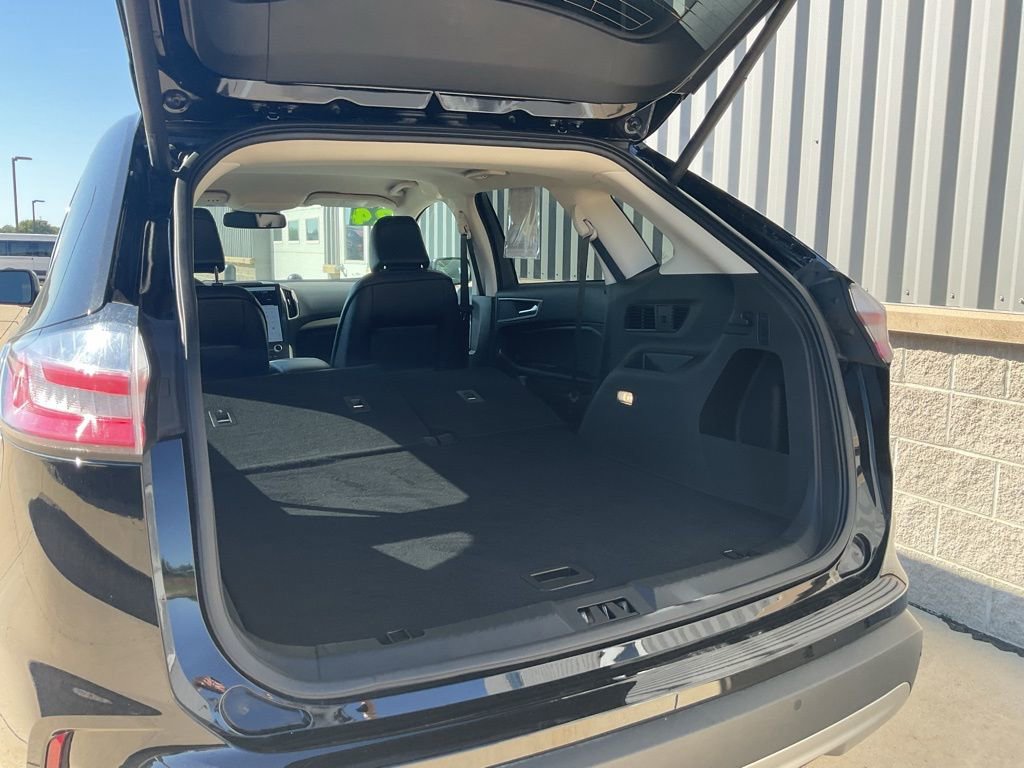 Used 2024 Ford Edge SEL w/ Convenience Package image 21