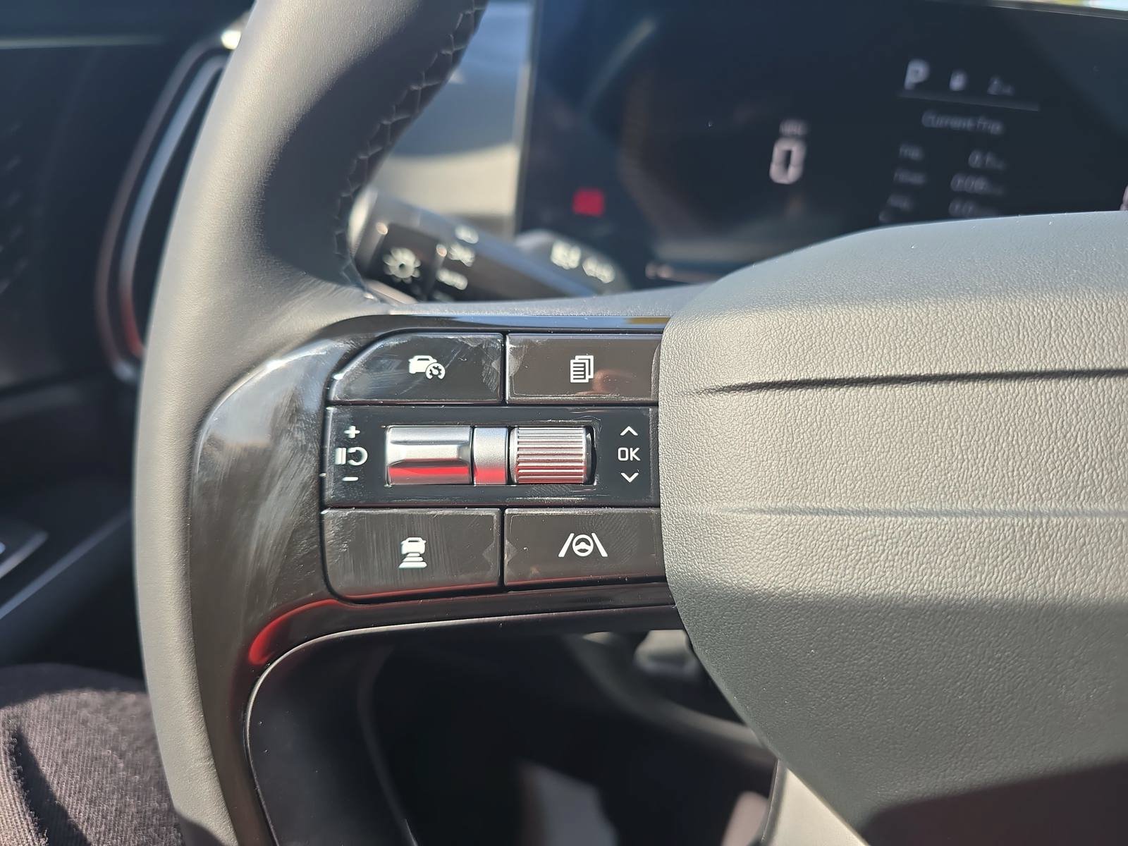 New 2026 Kia Sorento LX FWD image 17