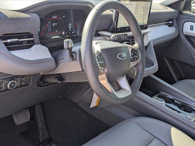 New 2026 Ford Explorer Active w/ Active Comfort Package image 3