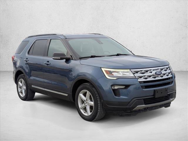 Used 2019 Ford Explorer XLT w/ Equipment Group 202A image 3