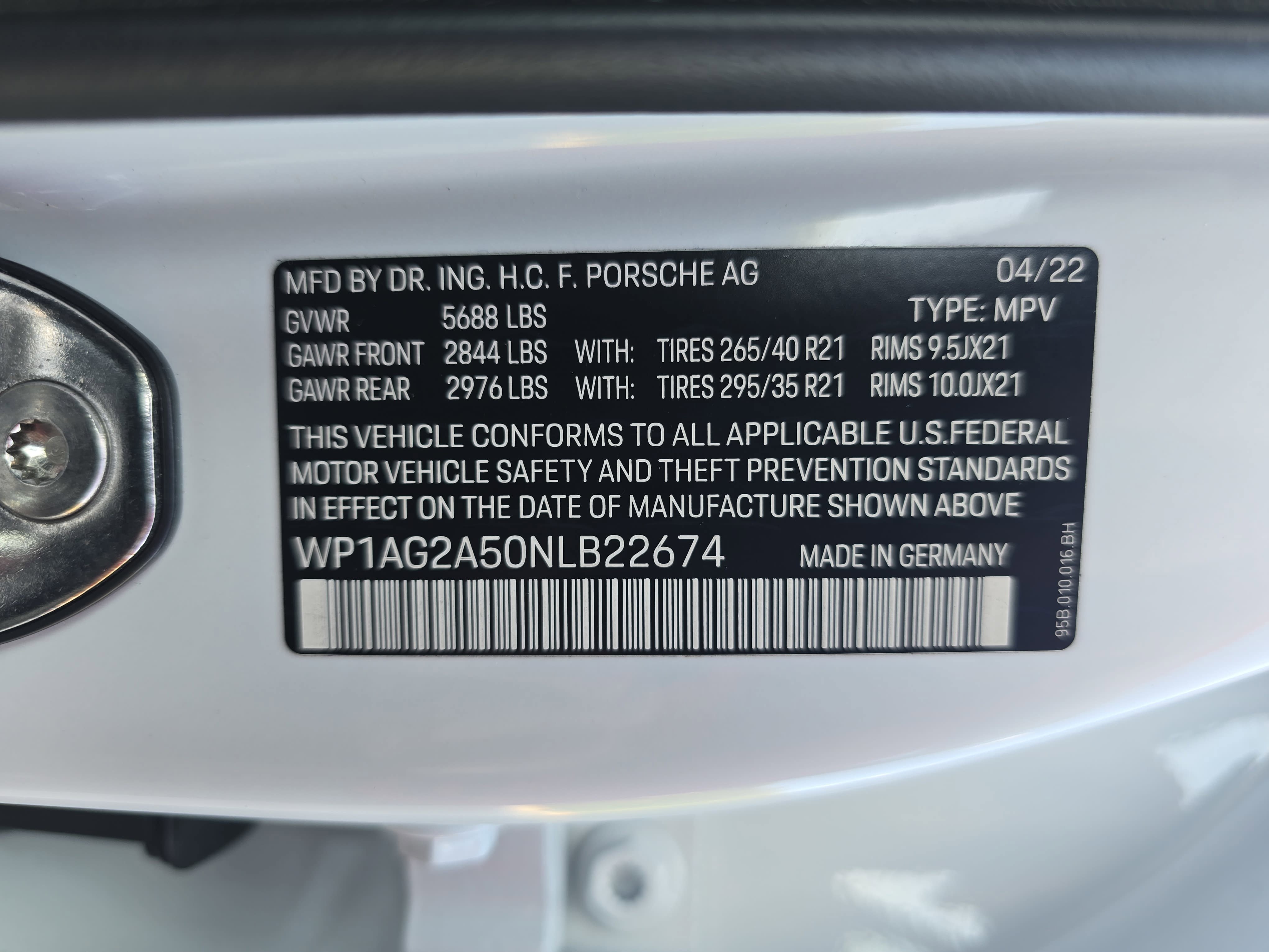 Used 2022 Porsche Macan S AWD/4WD image 37