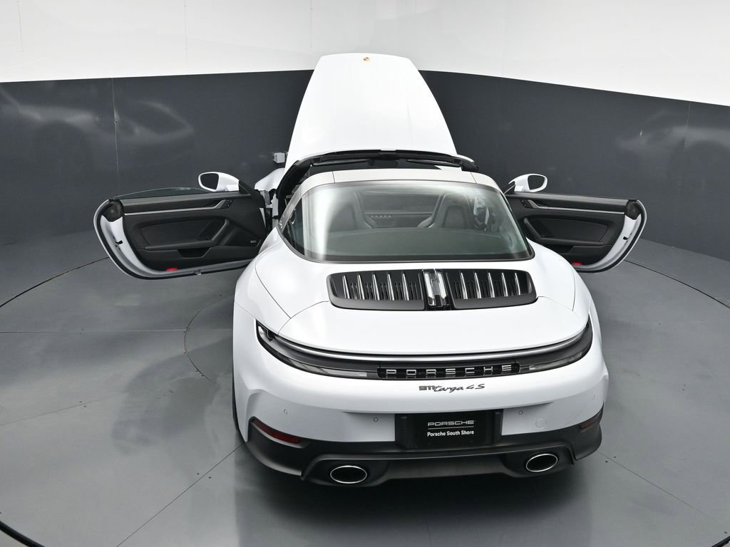 Certified 2026 Porsche 911 Targa 4S AWD/4WD image 32