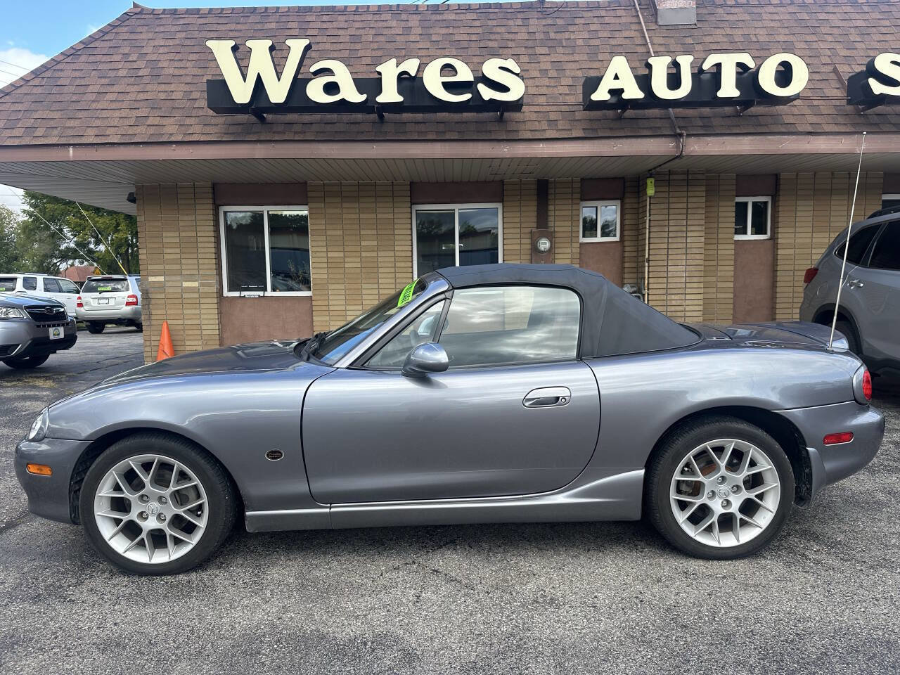 Used 2002 MAZDA MX-5 Miata SE image 9