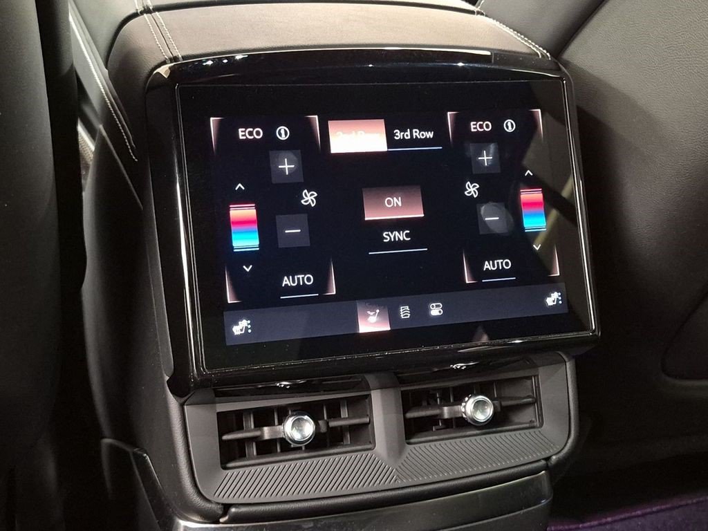 Certified 2026 Cadillac Vistiq Sport AWD/4WD image 26
