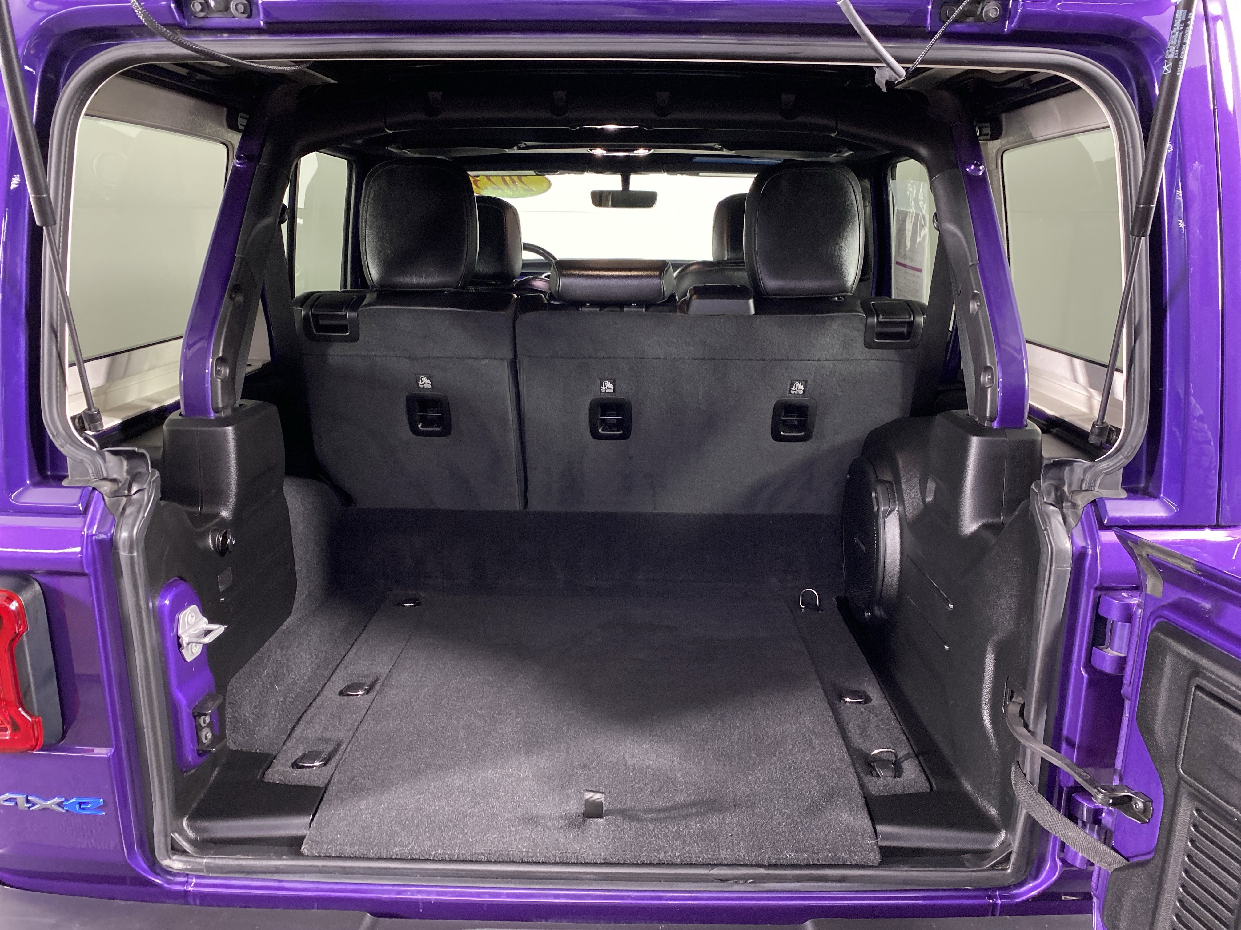 Used 2023 Jeep Wrangler Unlimited Rubicon 4xe w/ Cold Weather Group image 35