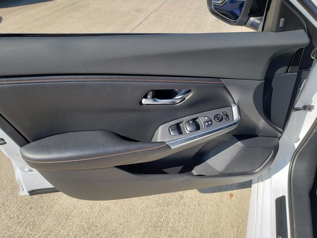 Certified 2021 Nissan Sentra SR w/ Trunk Package image 18