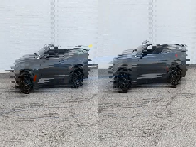 Used 2018 Chevrolet Camaro SS image 30